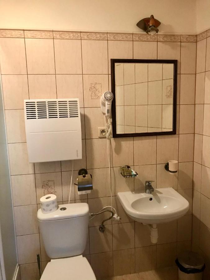 Dworek Biala Dama Nieborów Exteriör bild